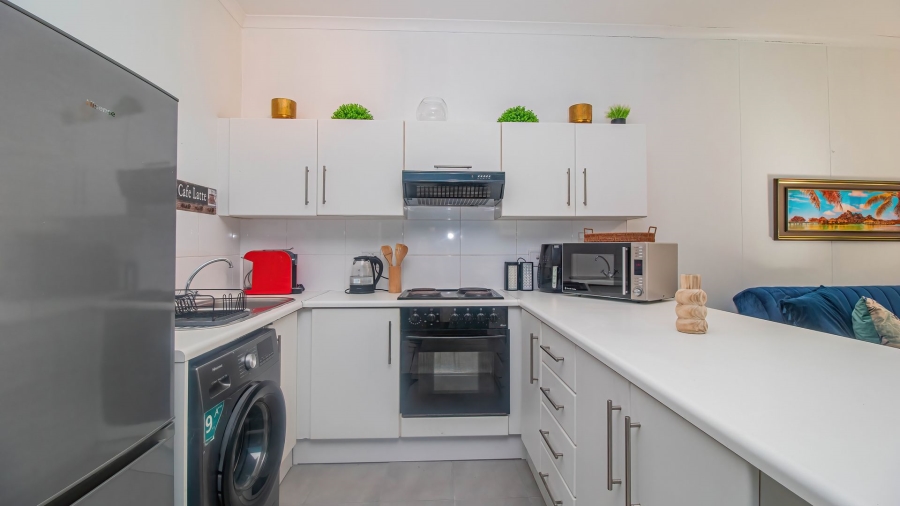 1 Bedroom Property for Sale in Muizenberg Western Cape